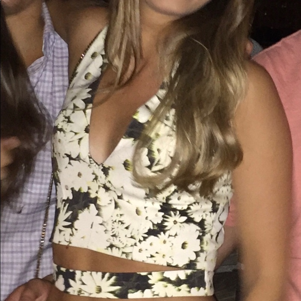 Nicholas Cropped Top - Picture 3 of 3